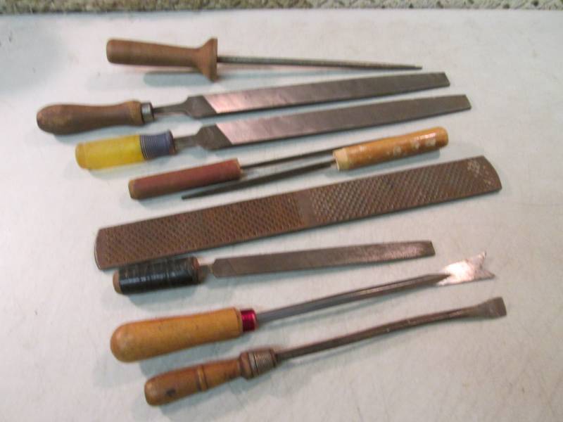 lot 3 image: Lot of Files and 2 Pry Bars  F-0...