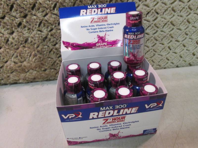 lot 7 image: Box of 12 Max 300 Redline Grape 7-H...