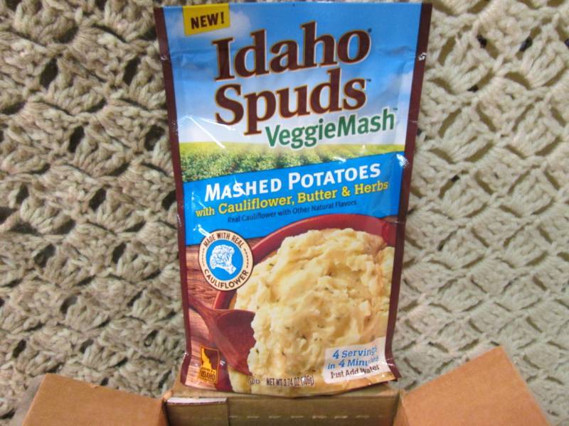 lot 31 image: Case of 10 Packs of Idaho Spuds Veg...