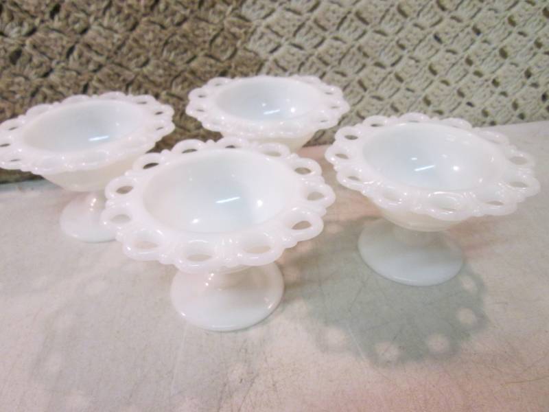 lot 52 image: Lot of 4 Vintage White Glass Candy...