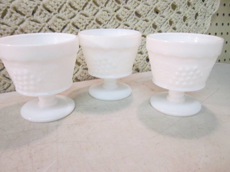lot 54 image: 3 Vintage White Glass Footed Bowls ...