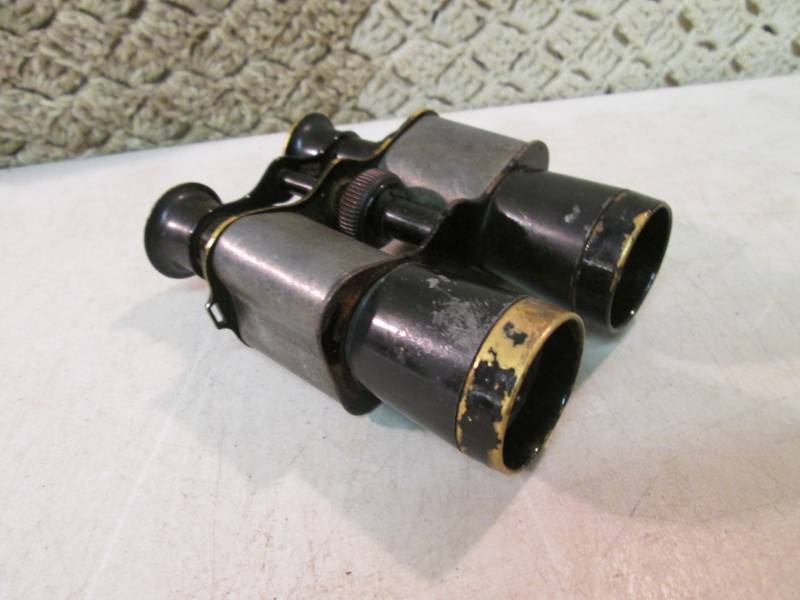 lot 63 image: Vintage WW II Paris Binoculars  EC1...