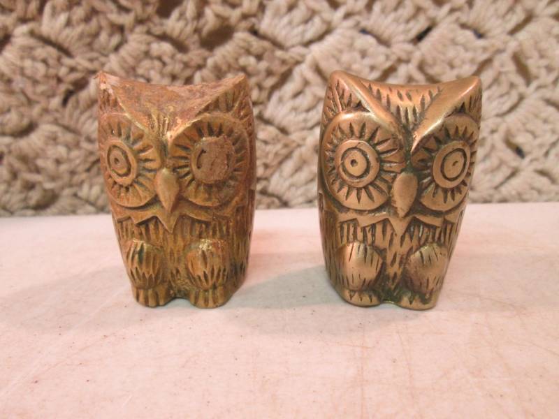 lot 66 image: Pair of Solid Brass Owl Figures 2 1...