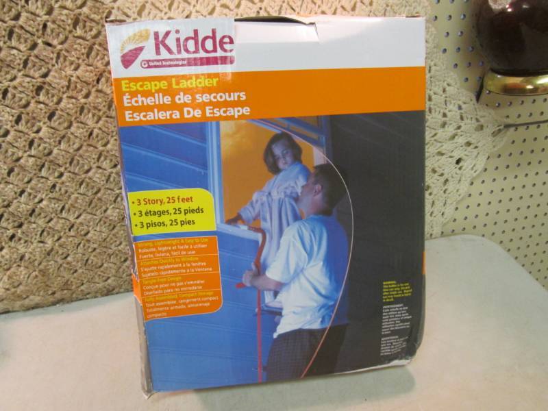 lot 119 image: Kidde 25 ft Escape Ladder  CSB...