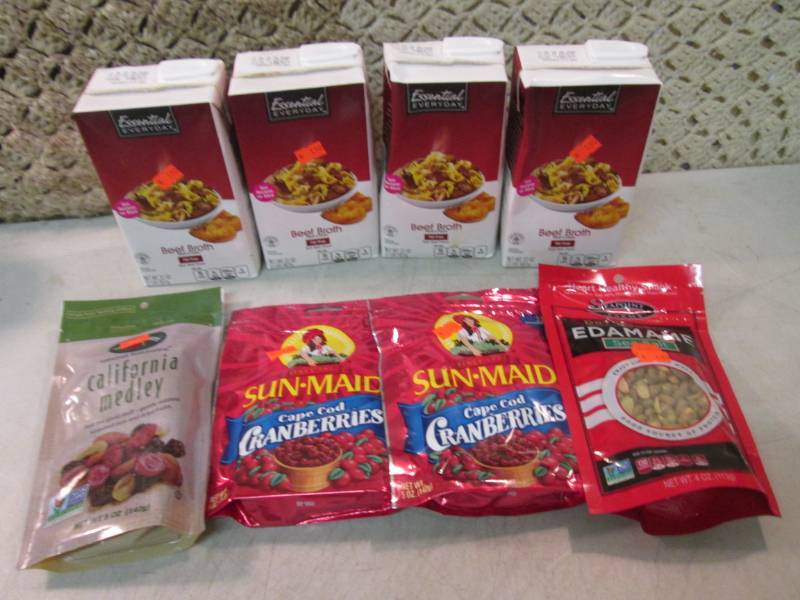 lot 137 image: Lot of Beef Broth and Other Misc  B...