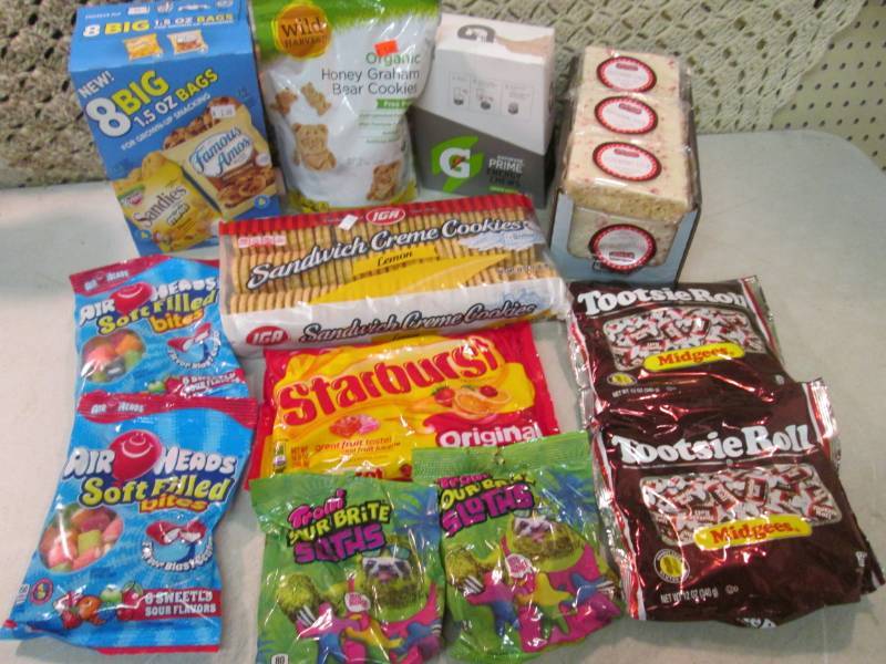 lot 138 image: Lot of Assorted Snacks Etc.  D-1T...