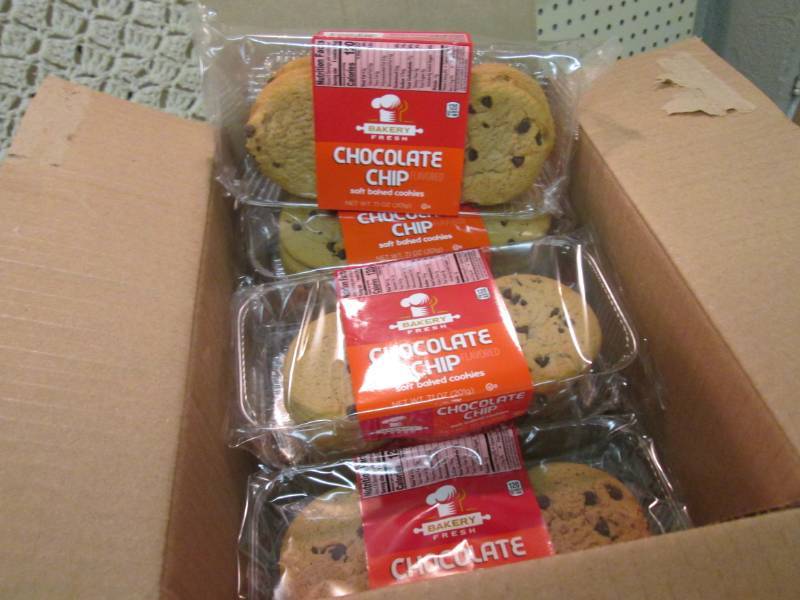lot 162 image: Case of 12 Packs of Chocolate Chip ...