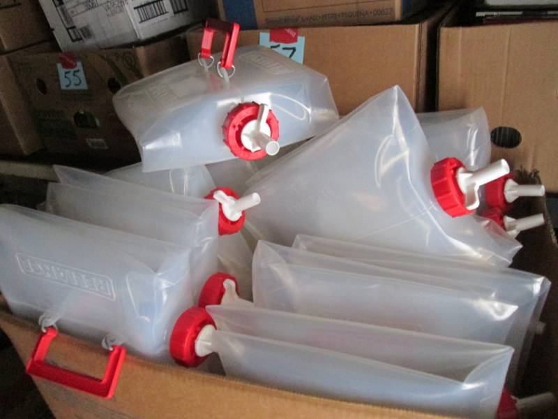 lot 177 image: Lot of 10 Fold-N-Carrier 5 Gallon W...