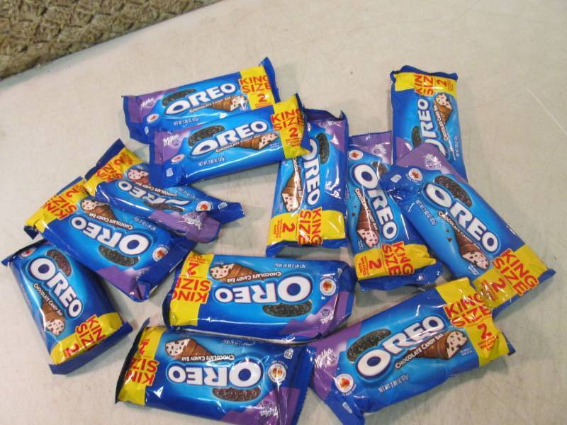 lot 193 image: Oreo Cookie Candy Bars  B-1...