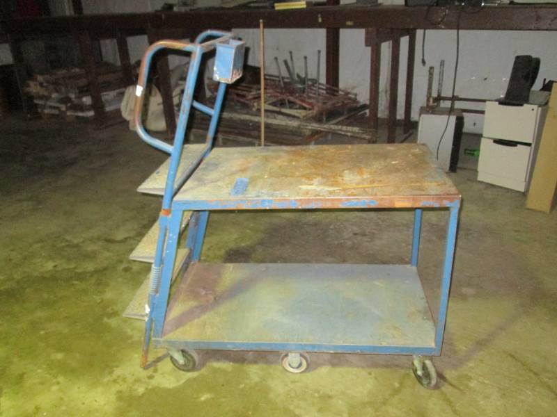 lot 221 image: Metal Cart on Wheels ...