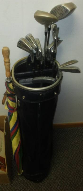 lot 63 image: Wilson Staff golf clubs