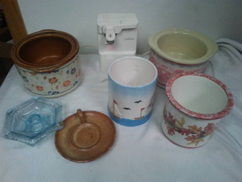 lot 59 image: Kitchen houseware - all work.