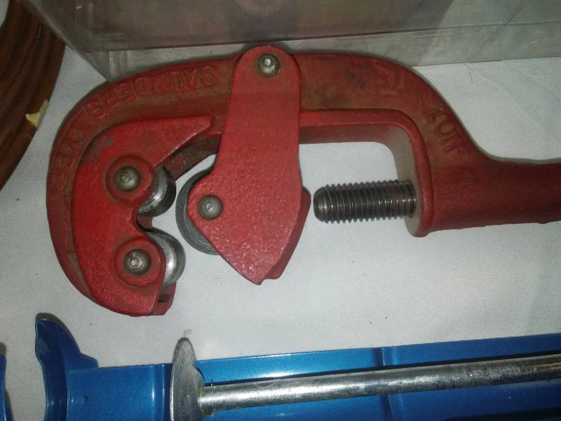 lot 119 image: Tools, screws, Nails, copper tubing