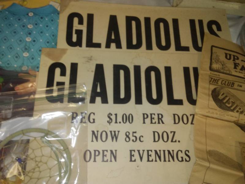 lot 121 image: Vintage newspapers, 1958 calendar, signs and more.