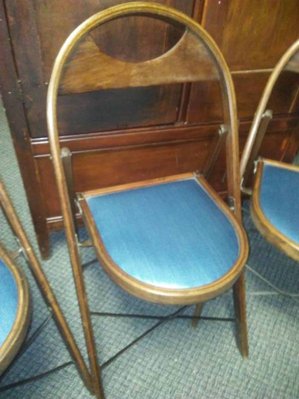 lot 150 image: 4 Wood and upholstered folding chairs - great condition