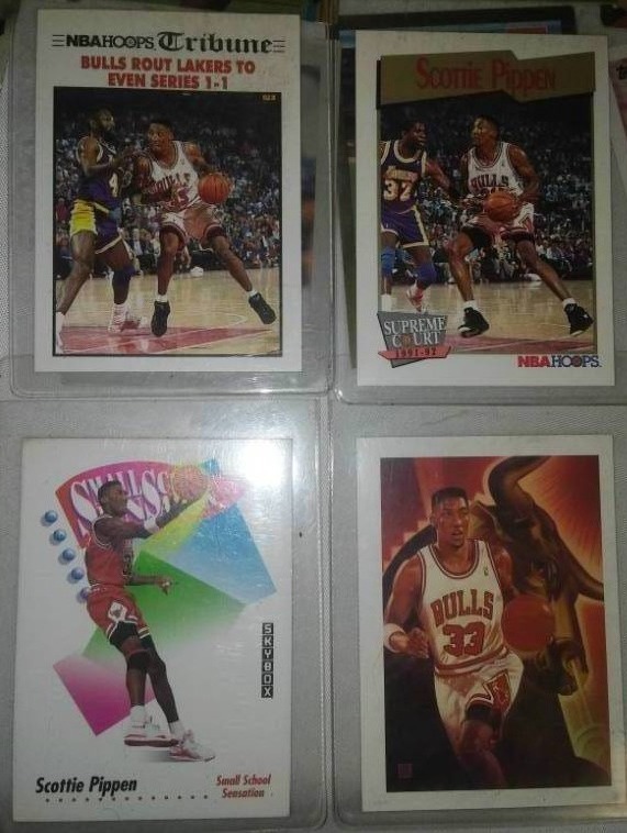 lot 210 image: 600  sports trading cards. MLB, NFL, NBA