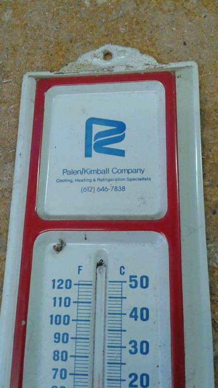 lot 61 image: Vintage Small Tin Thermometer