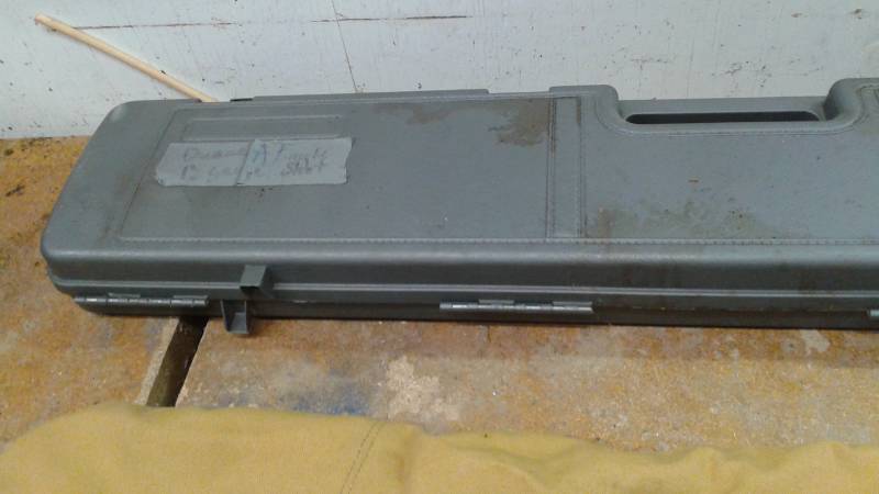 lot 43 image: Pair Of Long Gun Cases, Used, Show Wear