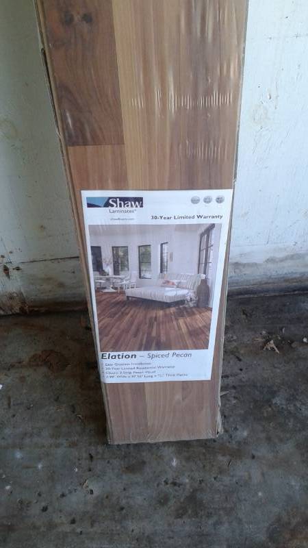 lot 89 image: Pack Of New Floor Panels