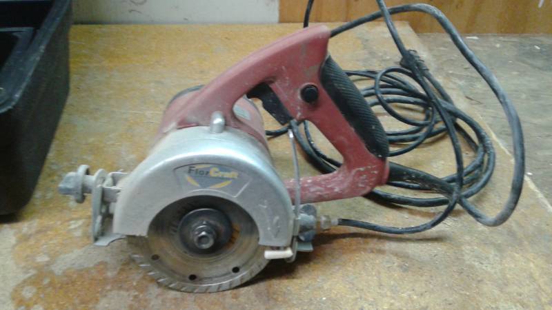 lot 48 image: Electric Florcraft Circular Tile Saw, Used, Works