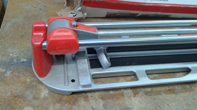 lot 117 image: Star 24 Tile Cutter, Used
