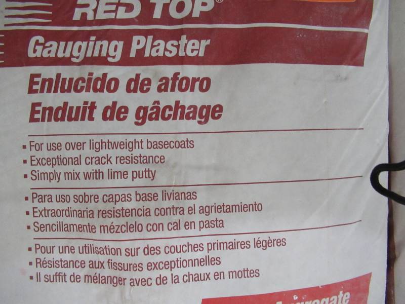 lot 91 image: Pallet of 25 Bags of USG Red Top Gauging Plaster, 163351-063 - Approximately 25 bags