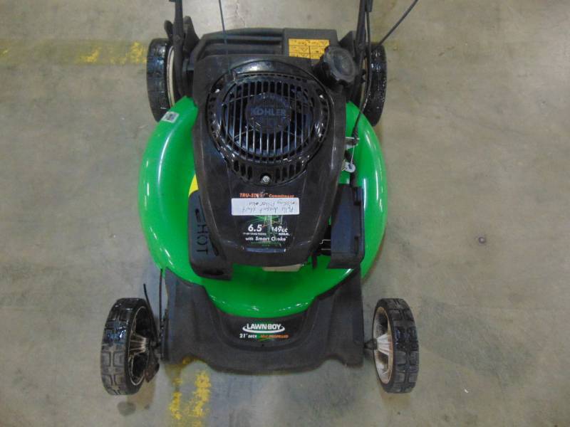 lot 513 image: Lawn-Boy 21 in. Rear-Wheel Drive Gas Self Propelled Mower with Kohler Engine 17732