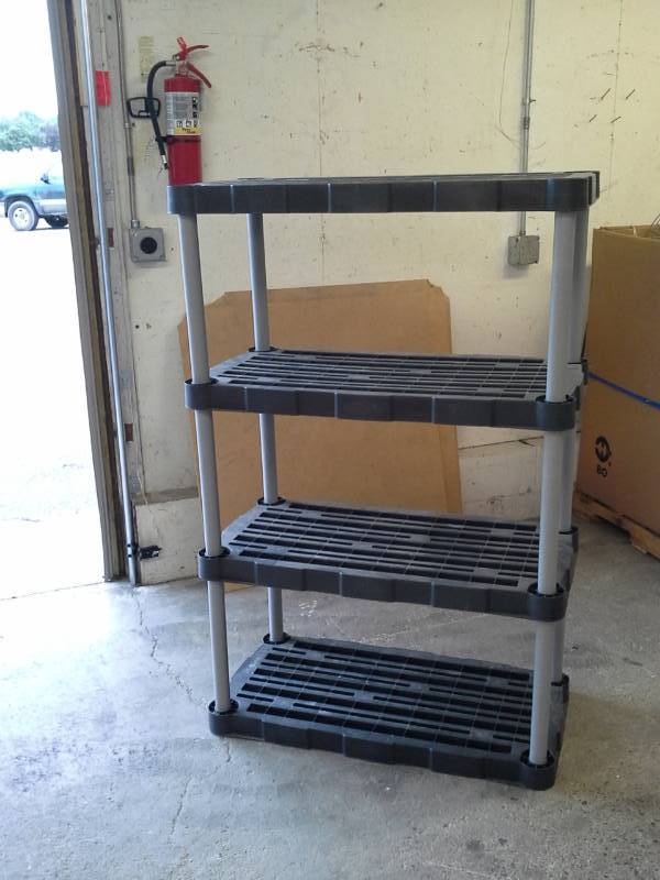 lot 236 image: Rubbermaid 4-Tier Plastic Storage Rack