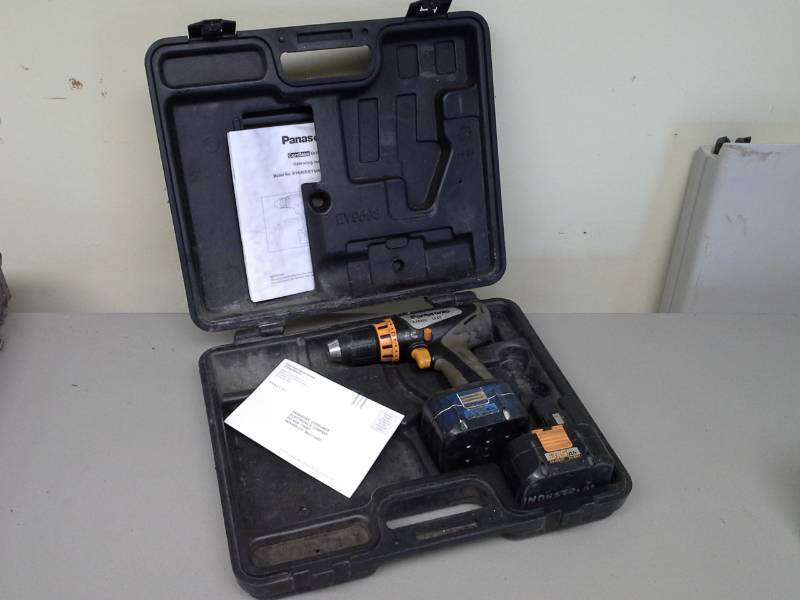 lot 260 image: Panasonic Cordless Drill and Driver with Battery, Case, Instructions