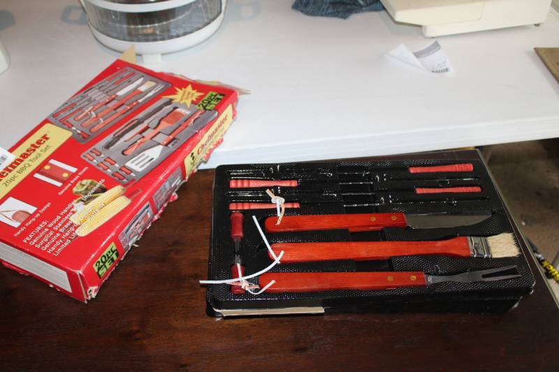 lot 73 image: Chefmaster 20-Piece BBQ Tool Set with Case