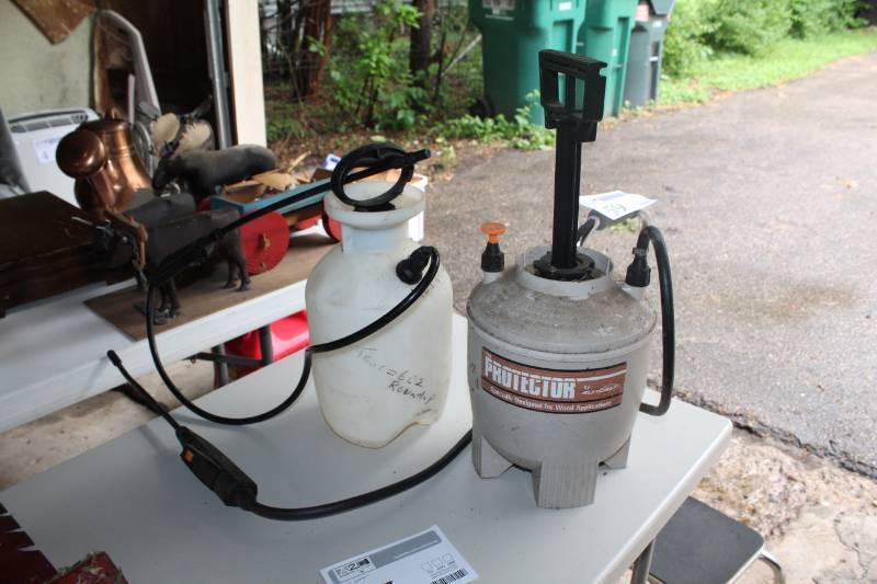 lot 57 image: Lot of (2) Garden Pressure Sprayers