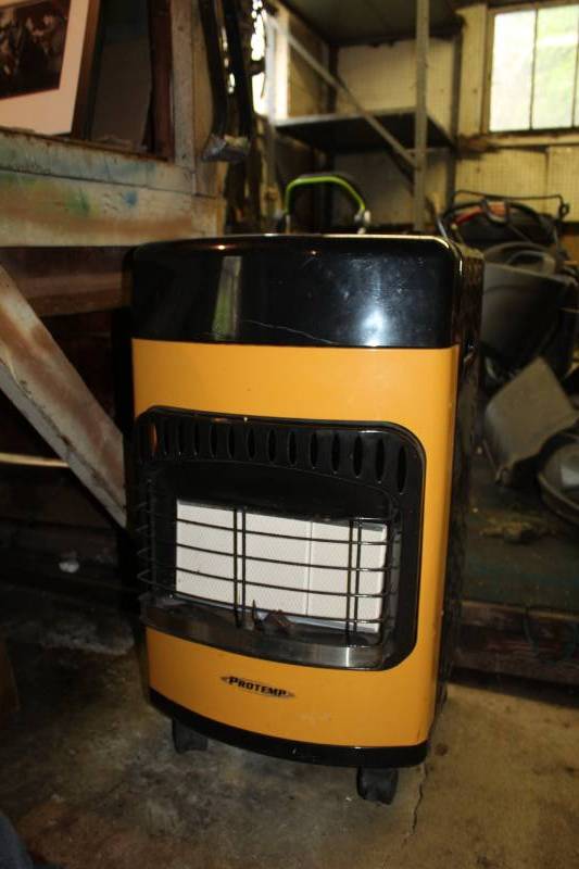 lot 19 image: ProTemp 3-Speed Space Heater