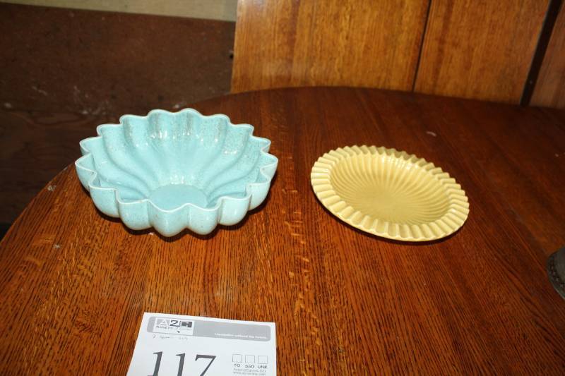 lot 117 image: Lot of (2) Red Wing Ceramic Serving Dishes