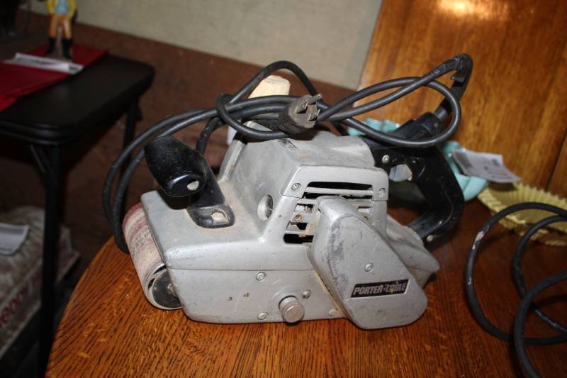 lot 8 image: Porter-Cable 362 Belt Sander with Dust Pick-Up