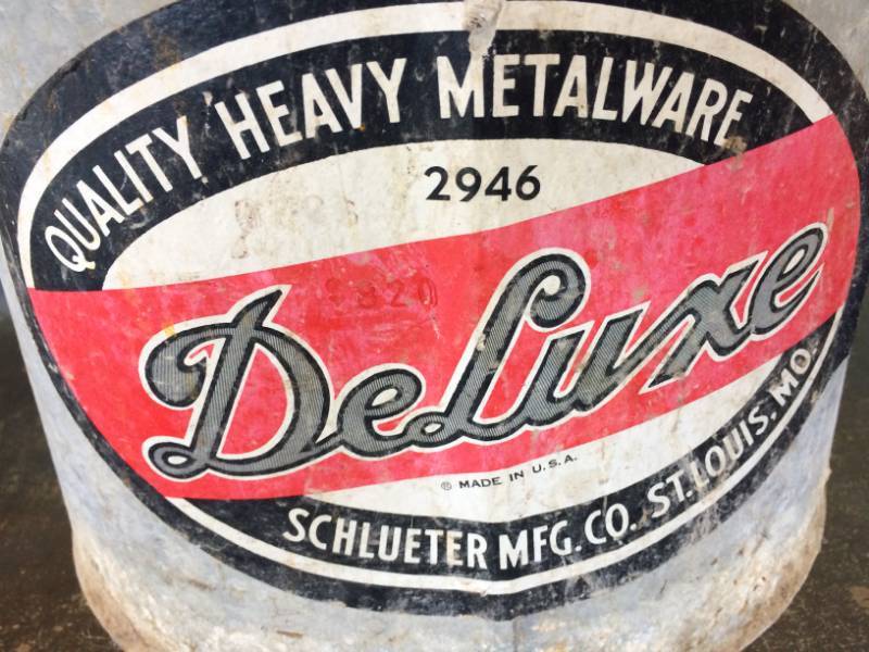 lot 28 image: Vintage Metal Mop Bucket with Roller