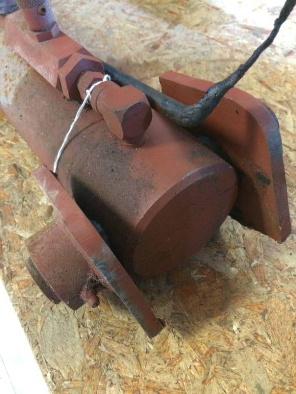 lot 33 image: Hydraulic Cylinder