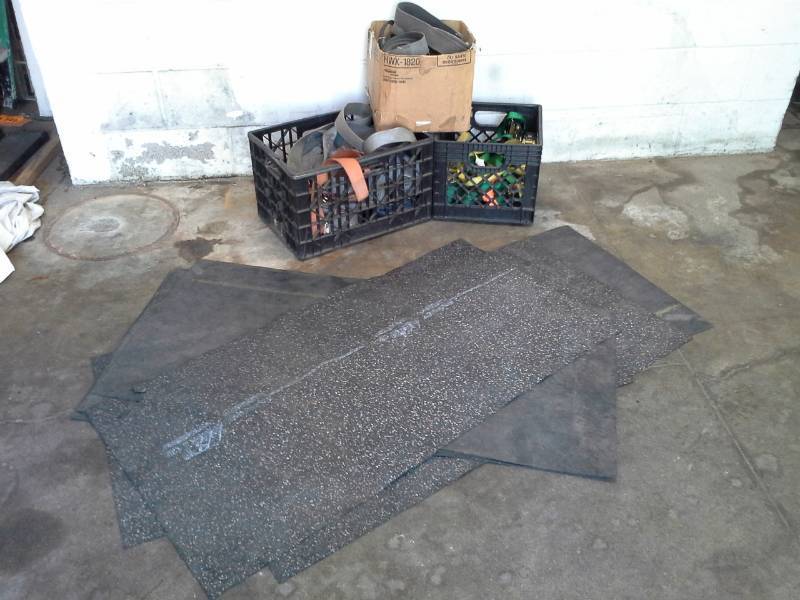 lot 813 image: Carpet Protectors, Nylon Straps