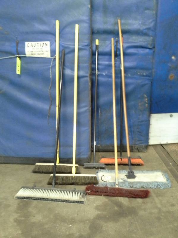 lot 831 image: Lot of (7) Push Brooms