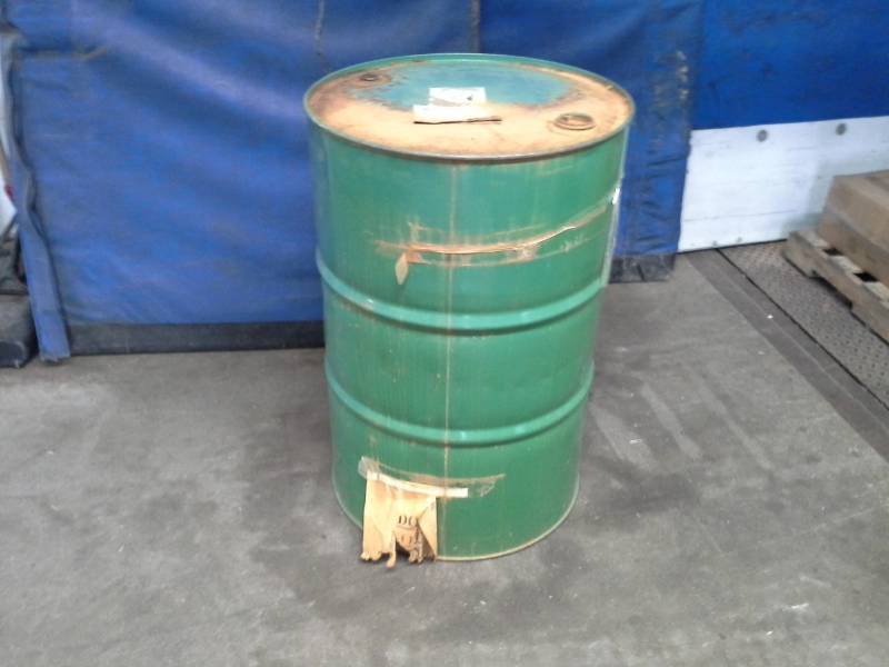 lot 835 image: Metal 55-Gallon Drum