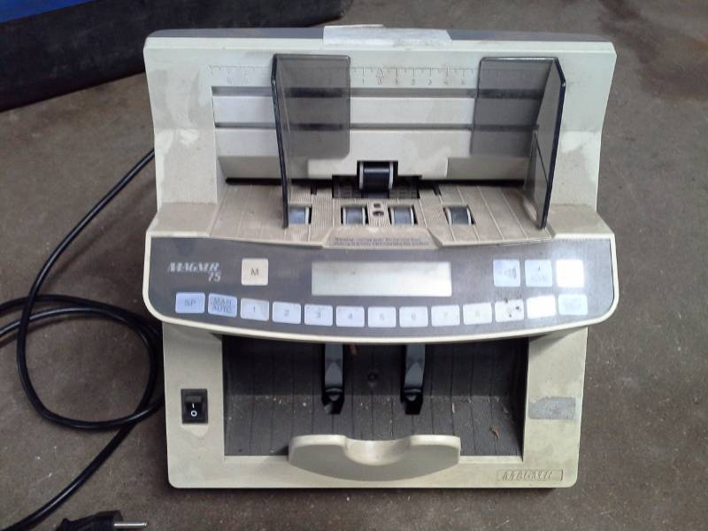 lot 841 image: Magner Corporation High Speed Currency Counter