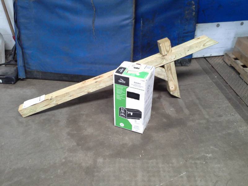 lot 843 image: Gilbralter Industries Polybox Plastic Mailbox with Wood Post