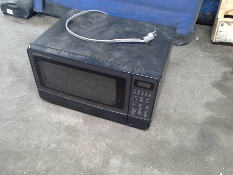 lot 858 image: Sharp Household Microwave Oven