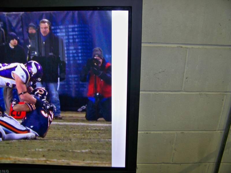 lot 11 image: 50, Samsung, SyncMaster, Commercial-Grade, Plasma, 1080p (Full HD) Monitor  Display with Remote Control
