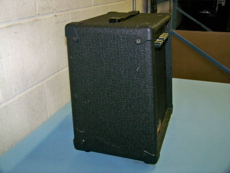 lot 31 image: Dean Markley, K-20X, Guitar Amplifier  Amp