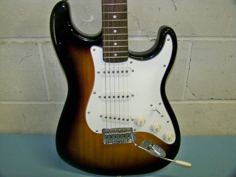 lot 33 image: Fender, Squire Strat, Electric Guitar