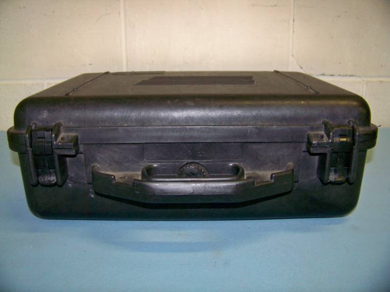 lot 64 image: Pelican Cases, Pelican 1500, Hard Sided, Brief-Case Style Case