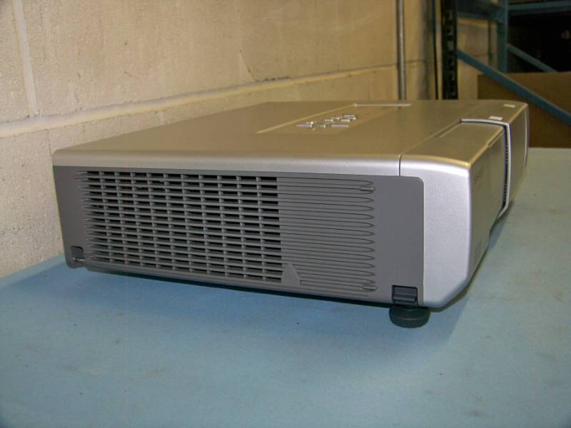 lot 24 image: Sharp, PG-D40W3D, DLP Projector with HDMI Input, HDMI Cable, Remote Control and BRAND NEW Lamp
