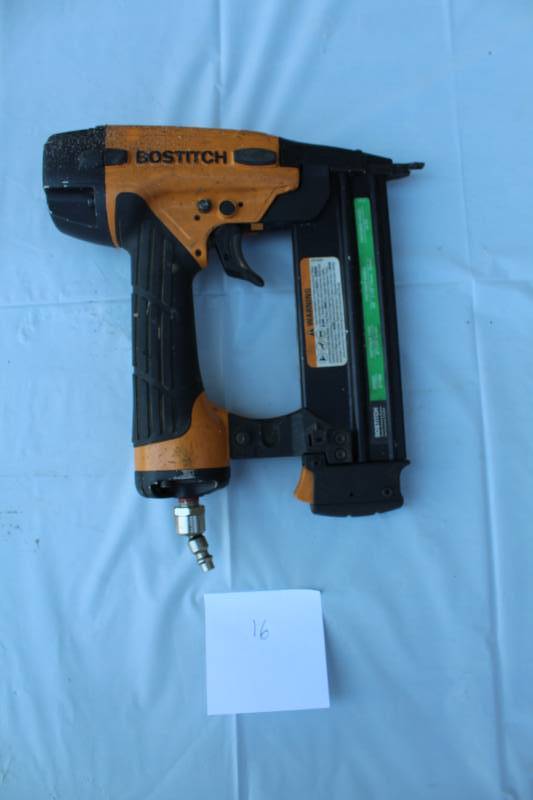 lot 16 image: Bostitch BT1855 18GA Pneumatic Fastener