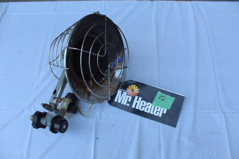 lot 32 image: Mr. Heater Portable Clamp Heater