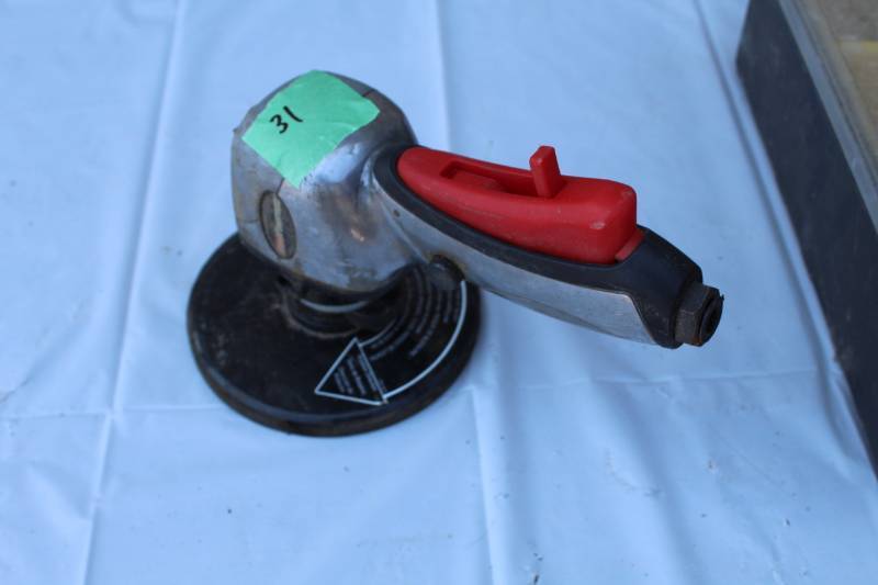 lot 31 image: Coleman PowerMate Pneumatic Grinder